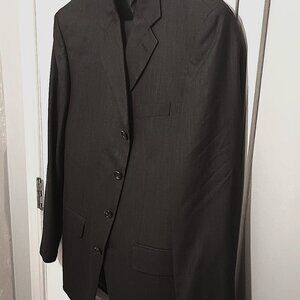 Messina Men 2 Piece Gray 4 Button Suit     38R